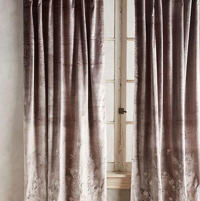 Silk-Curtains-Cat-3